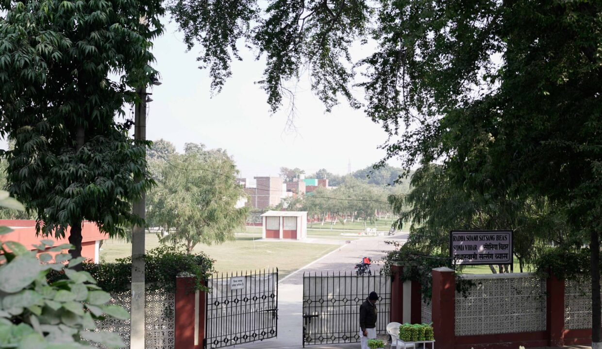 Delhi Dwellings: Navigating the Real Estate Maze for Your Dream Home 1 DSC0016